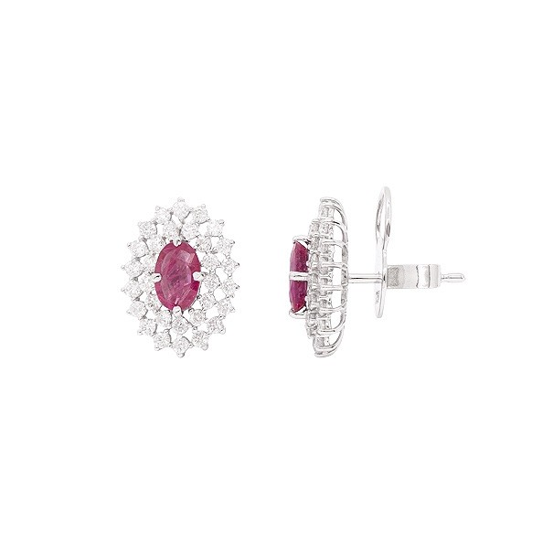 Brinco em Ouro 18k Branco Chuveiro Oval com 2 Rubis 6x4mm 0.92cts com 62 Diamantes 0.89cts