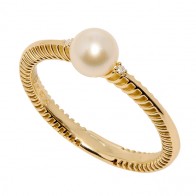 Anel em Ouro 18k Charming com Pérola 5.5mm e 2 Brilhantes