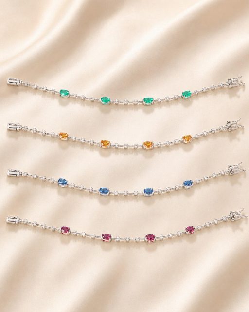 A Coleção Slice está disponível na unidade de Pinheiros. Pulseiras em ouro 18k com...